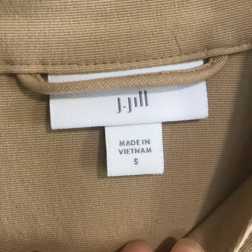 Jacket - Picture 3 of 4